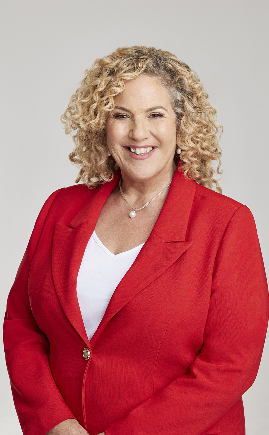 /media/3801/karen-wheatland_resize.jpg