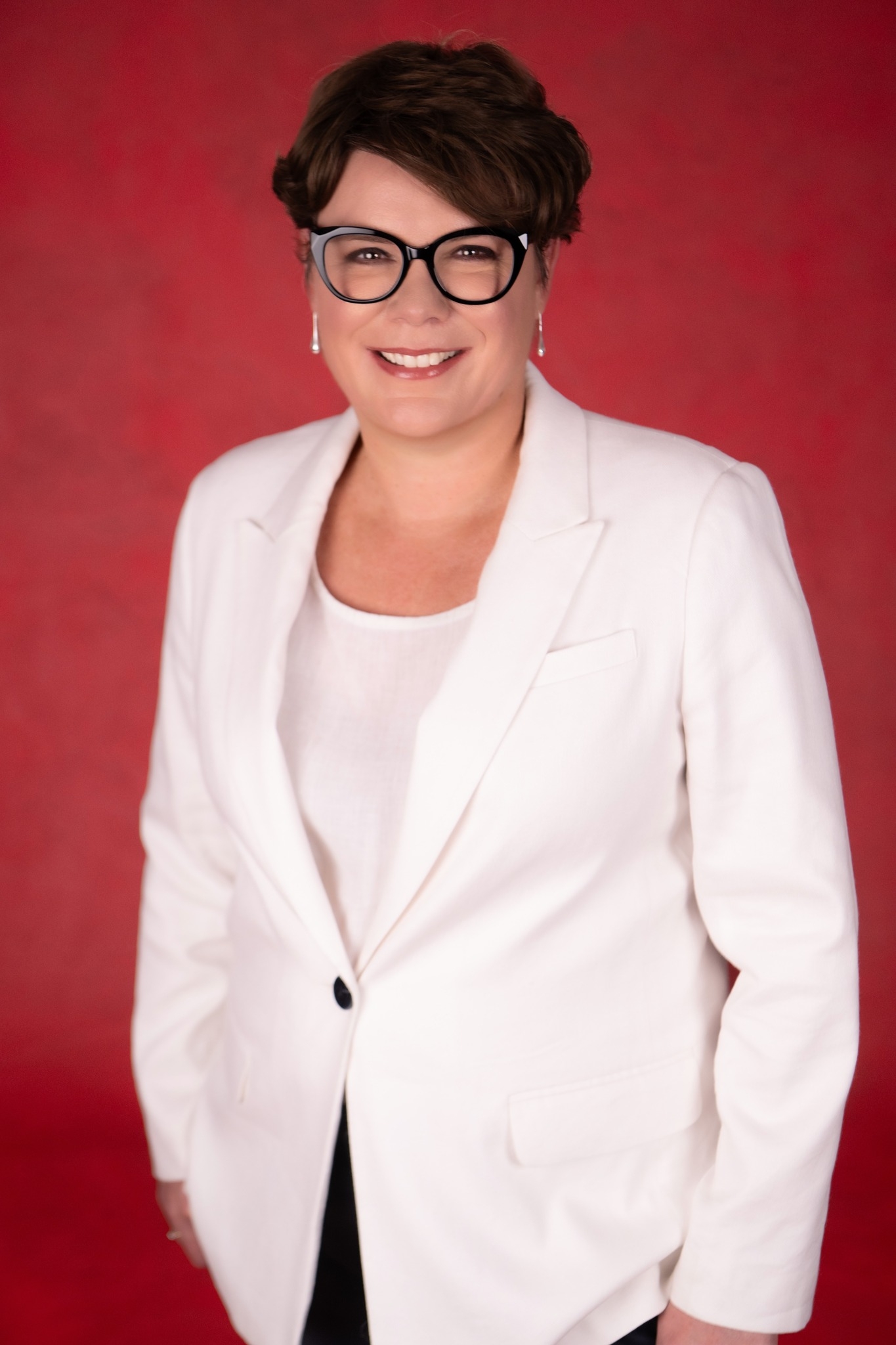 /media/3827/calare_julie-cunningham.jpg